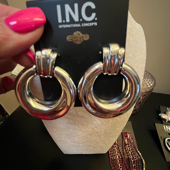 New! INC Large Silver Fashion Jewelry Earrings Circular Pattern Pierced - Picture 1 of 7